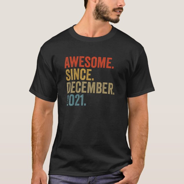 Phantastisch Seit Dezember 2021 1Geburtstag Vintag T-Shirt (Vorderseite)