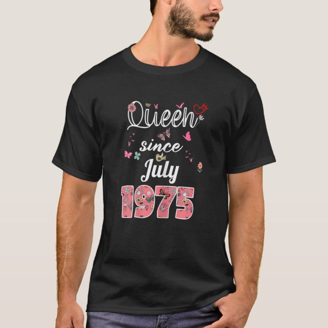 Phantastisch Seit Juli 1975 Blume 1975 Juli Geburt T-Shirt (Vorderseite)