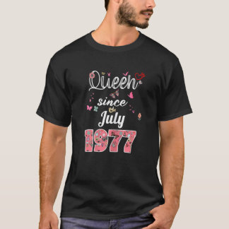 Phantastisch Seit Juli 1977 Blume 1977 Juli Geburt T-Shirt