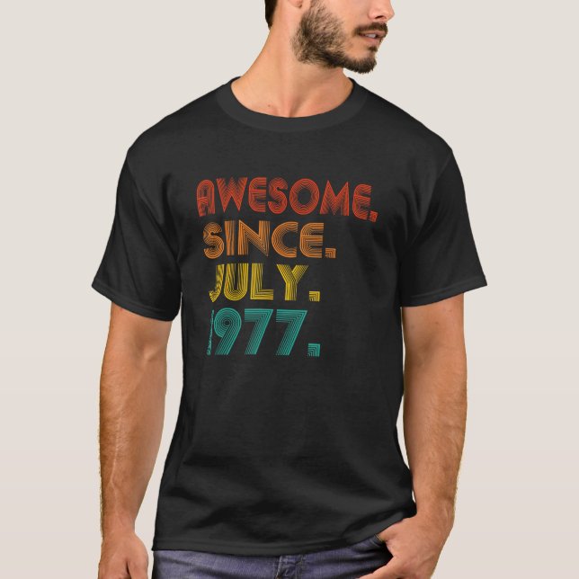 Phantastisch seit Juli 1977 Geburtstag Vinta T-Shirt (Vorderseite)
