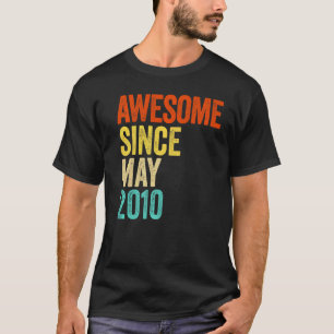 Phantastisch seit Mai 2010 Vintag 12. Männer und F T-Shirt