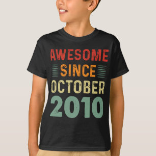 Phantastisch Seit Oktober 2010 Vintager Geburtstag T-Shirt