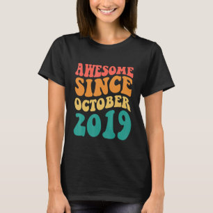 Phantastisch seit Oktober 2019 Retro Groovy 3 Jahr T-Shirt