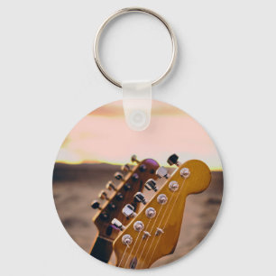 Phantastische akustische Gitarre Schlüsselanhänger
