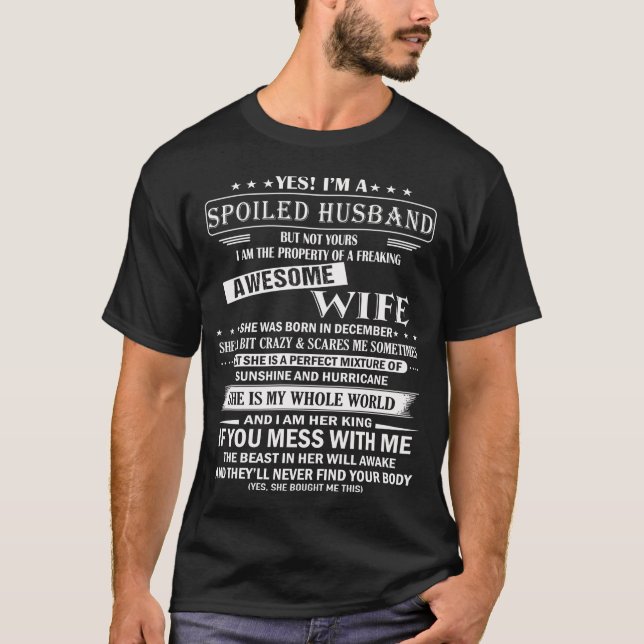 Phantastische Ehefrau für Husband Geboren Dezember T-Shirt (Vorderseite)