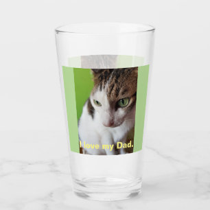 Phantastische Tabby Katze mit atemberaubenden grü Glas