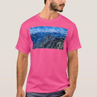 Phantastischer Blick auf die Kaskade (Pastellfarbe T-Shirt