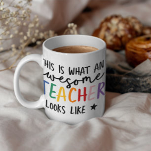 Phantastischer Lehrer Moderne Typografie Regenboge Kaffeetasse