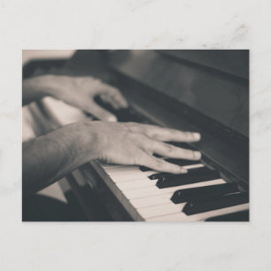 Phantastisches Klavier Postkarte
