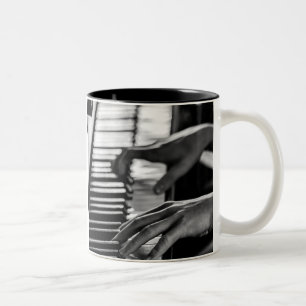 Phantastisches Klavier Zweifarbige Tasse