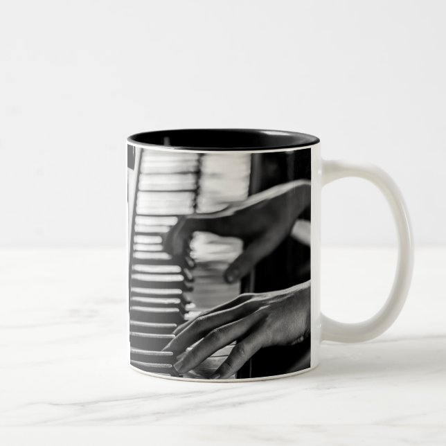 Phantastisches Klavier Zweifarbige Tasse (Rechts)