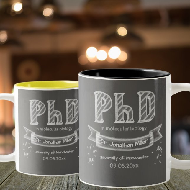 PhD graduation graduate gift chalkboard university Zweifarbige Tasse (Von Creator hochgeladen)