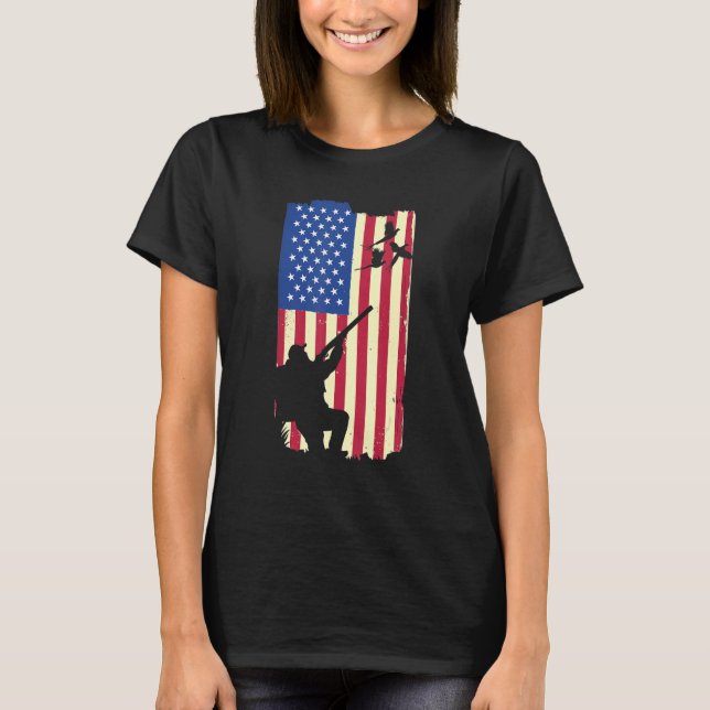 Pheasant Hunting Patriotic American Flag Upland Bi T-Shirt (Vorderseite)