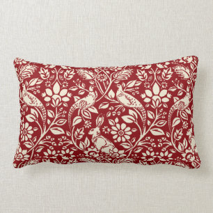 Pheasant und Hare Pattern, Deep Red und Creme Lendenkissen