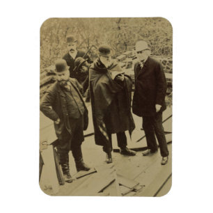 Philip Webb (1831-1915) während des Baus von Magnet