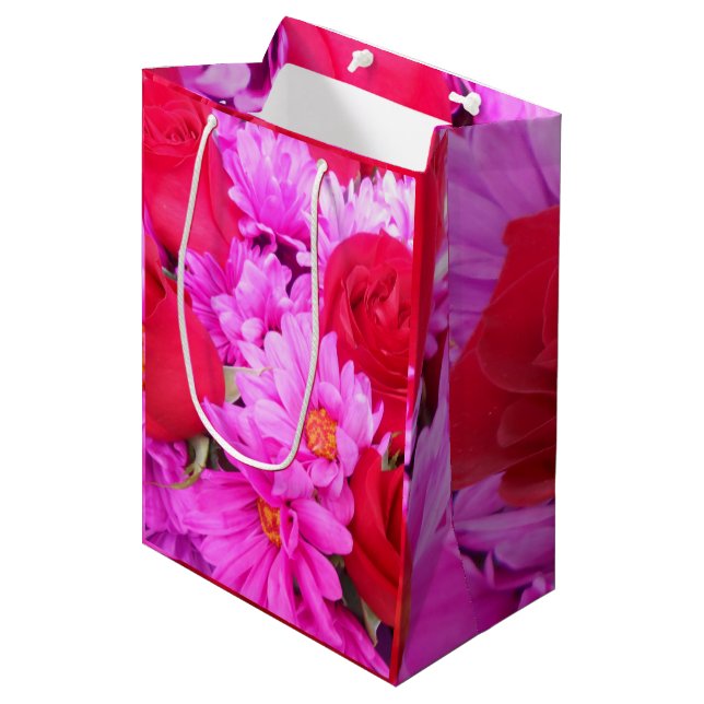 Philippa Mittlere Geschenktüte (Vorderseite Schrägansicht)