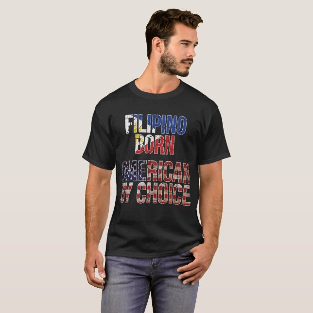 Philippinischer geborener Amerikaner durch T-Shirt (Vorne ganz)