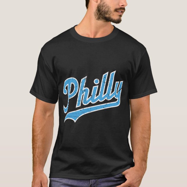 Philly Script - Burgundy T-Shirt (Vorderseite)