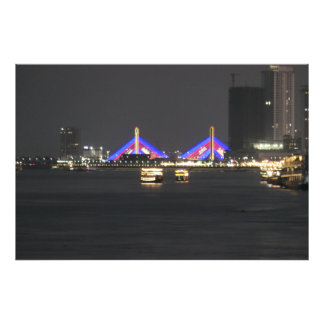 Phnom Penh bei Nacht Fotodruck