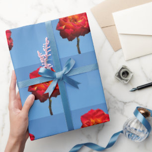 Phoenix-Rose im Himmelsverpackungspapier Geschenkpapier