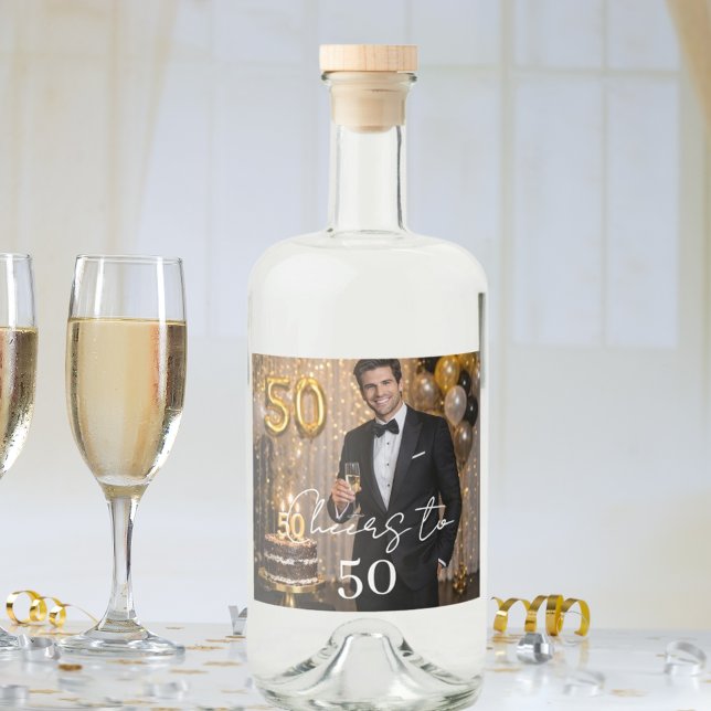 Photo cheers birthday party alkoholflaschenetikett (Von Creator hochgeladen)