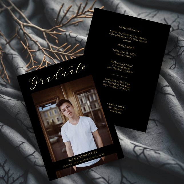 Photo Graduate Real Golden Modern Typography  Folieneinladung (Photo Graduate Real Golden Modern Typography Metallic Foil Invitation Card.)