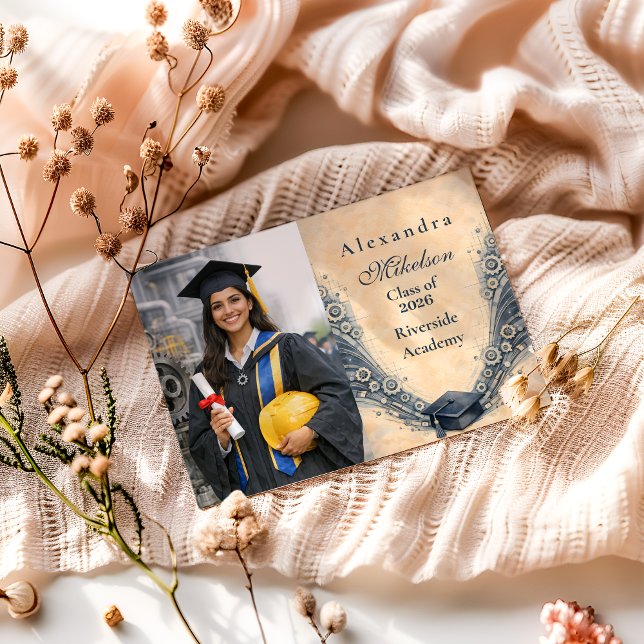 Photo Mechanical Engineering Graduate Party Ankündigung (Von Creator hochgeladen)