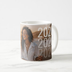 PhotoPop Minimales Jahres-Overlay Absolventenfeier Kaffeetasse