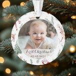 Phto First Christmas Script Klassisches rustikales Ornament<br><div class="desc">Foto Erste Weihnachtsschrift Klassische Rustikale Rentier & Weihnachtsmuster. Niedlich Baby's First Christmas Foto Ornament bietet ein rustikales Muster in klassischen,  traditionellen Weihnachtsfarben von rot,  grün. Editieren Sie in einer Minute,  laden Sie Ihr Lieblings-Foto hoch und geben Sie Ihre Daten ein. Ideal für Ihr neues Kleines!</div>