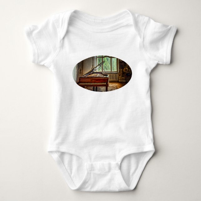 Piano in der Villa Baby Strampler (Vorderseite)