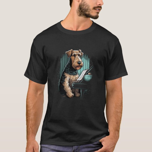 Piano playing Airedale Terrier T-Shirt (Vorderseite)