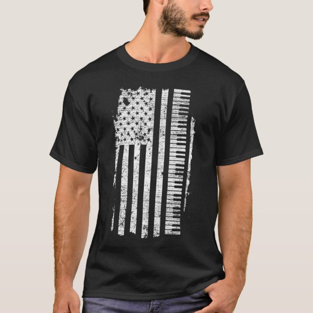    PianoKeyboard Flag Pianist gibt Musik T-Shirt (Vorderseite)