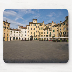 Piazza Anfiteatro in Lucca - Toskana, Italien Mousepad