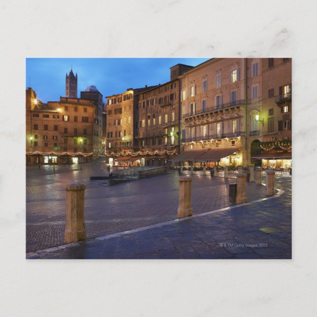 Piazza Del Campo bei Dämmerung, Siena. Postkarte (Vorderseite)