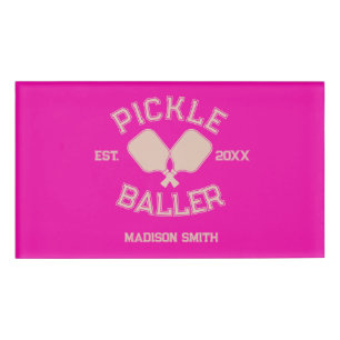 Pickle Baller Pickleball-Kollegialtypografie Namenschild