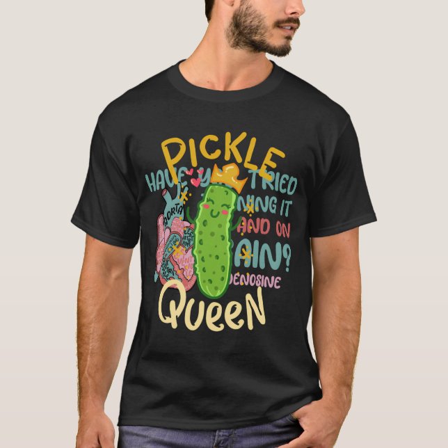Pickle Queen Vegan Funny Cucumber Gemüse T-Shirt (Vorderseite)