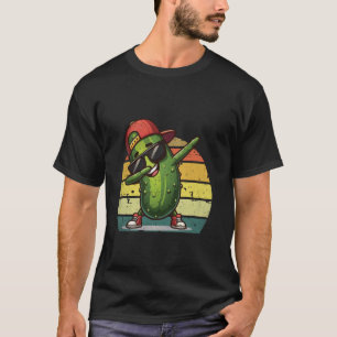 Pickle trinken mit Sonnenbrille Funny Dancing Cucu T-Shirt