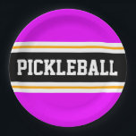 PICKLEBALL Athletic Tropical Pink Black Stripes Pappteller<br><div class="desc">Dieses sportliche Design zeichnet sich durch fett gedruckten PICKLEBALL-Text in einem breiten schwarzen,  horizontalen Mitte-Rennstreifen aus,  der mit zwei schwungvollen weißen Pinstreifen gegen leuchtend tropisch rosa Außenstreifen hervorgehoben wurde. Der Text kann personalisiert sein.</div>