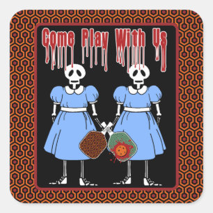 Pickleball Come Play mit Uns Horror Movie Twins Quadratischer Aufkleber