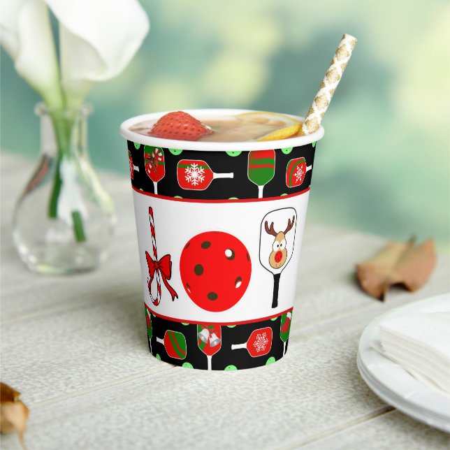 Pickleball Freude Weihnachten Party Red Green auf  Pappbecher (In Situ)