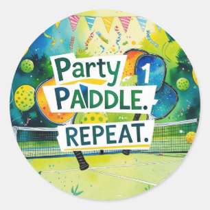 Pickleball Geburtstag Thema"Party. Paddel. Wiederh Runder Aufkleber