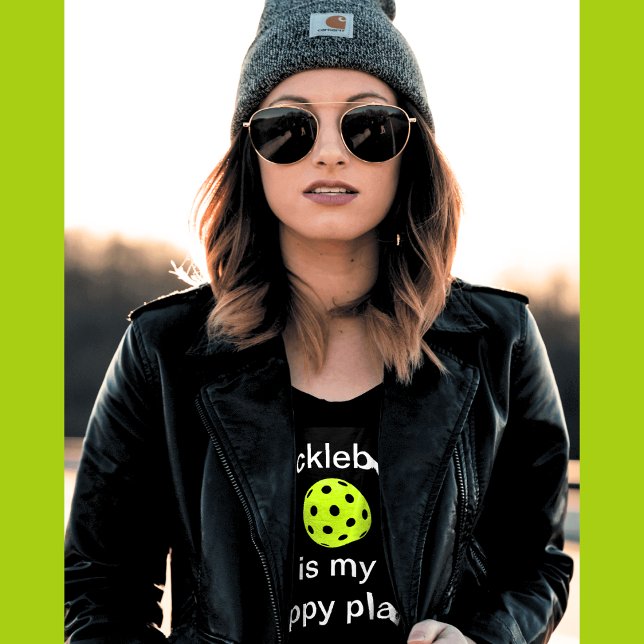 Pickleball ist mein glücklicher Ort T-Shirt (Von Creator hochgeladen)