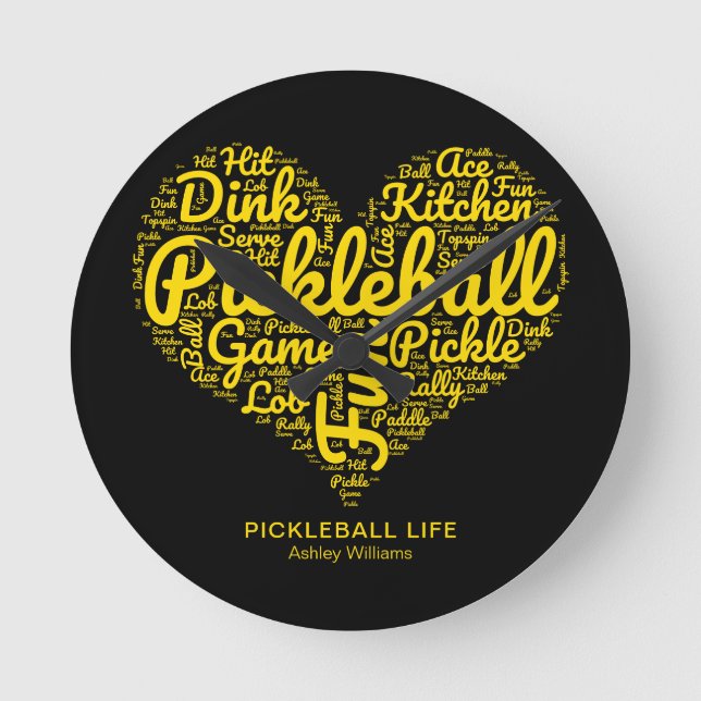 Pickleball Life Word Art Typografie Personalisiert Runde Wanduhr (Vorderseite)