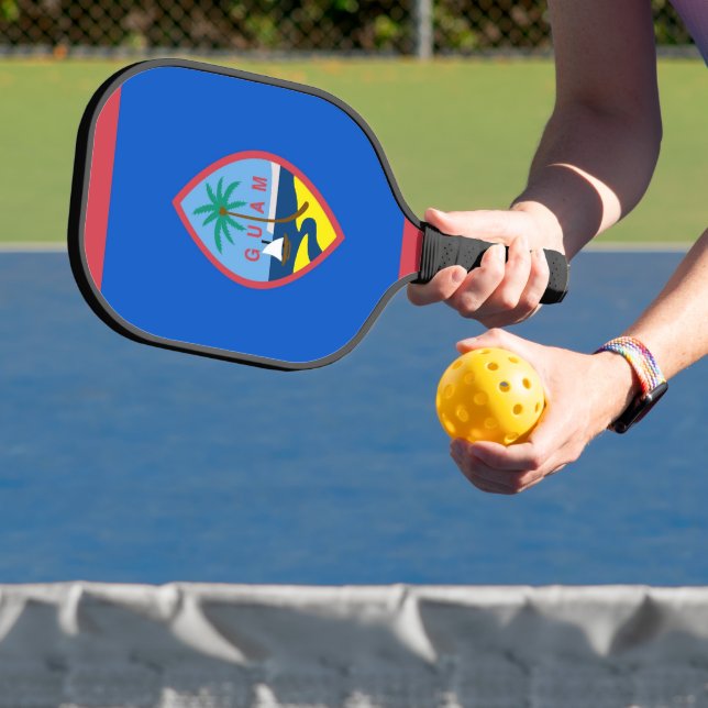 Pickleball Paddle unter der Flagge von Guam, USA (InSitu)