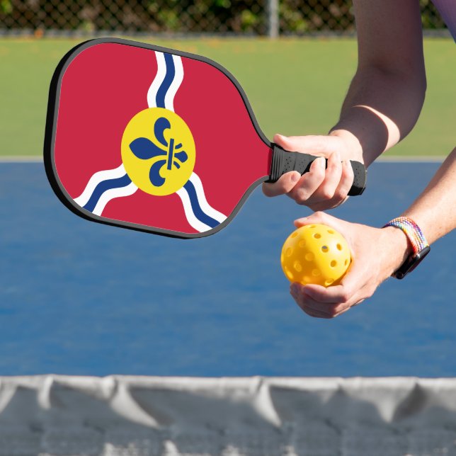 Pickleball Paddle unter der Flagge von St. Louis,  (InSitu)
