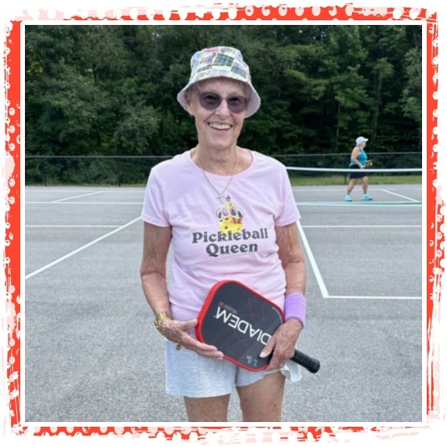 Pickleball Queen - Gelbe Pickleball-Krone T-Shirt (Von Creator hochgeladen)