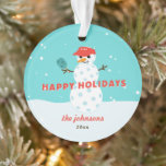 Pickleball Snowman Custom Holiday Acrylic Ornament<br><div class="desc">Geschenke dem Pickleball Spieler in deinem Leben diesen niedlichen Pickleball Schneemann Weihnachtsschmuck! Rot,  Blau und Weiß. Name und Datum können angepasst werden. Teil einer Sammlung von Parcel Studios.</div>
