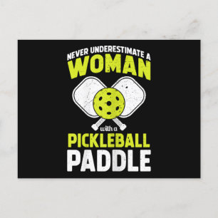 Pickleball Woman Funny Pickleball Player Geschenk Feiertagspostkarte
