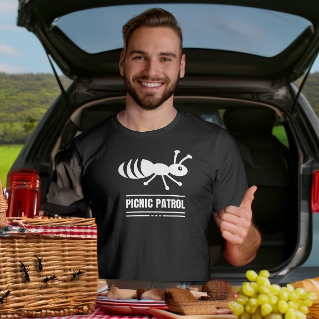 Picnic Patrol Funny Little Ant for Bug Lovers T-Shirt (Von Creator hochgeladen)