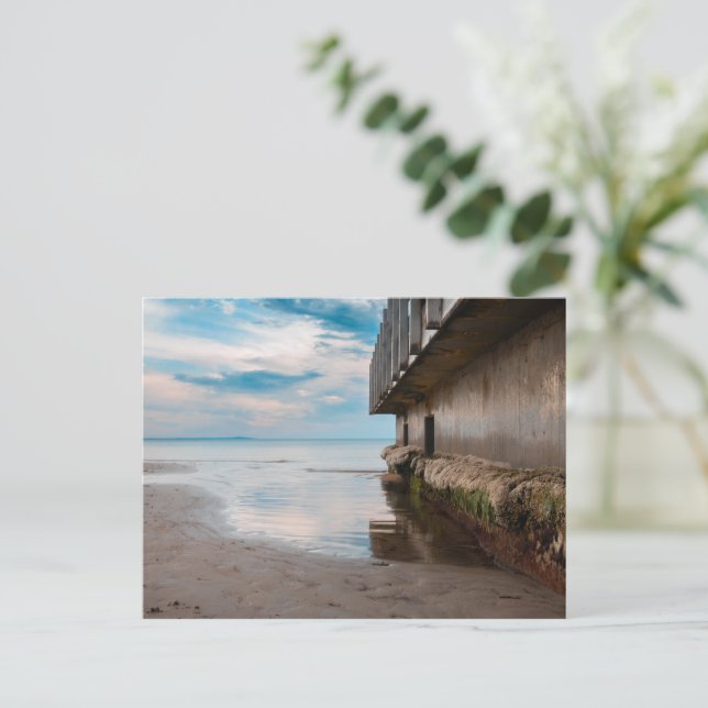 Pier Deck bei Sonnenuntergang Postkarte (Stehend Vorderseite)